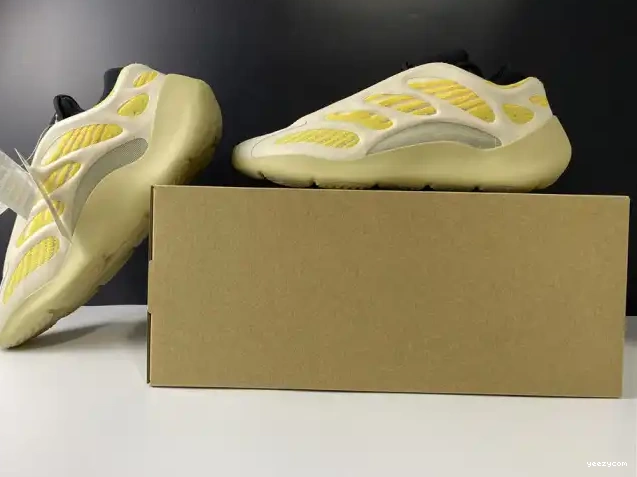V3 YEEZY ADIDAS SRPHYM
